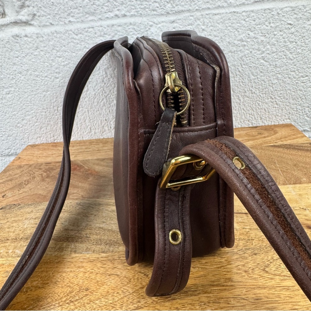 Vintage Coach 9164 Brown Leather Crossbody Bag USA Made Classic Minimalist - Picture 8 of 16